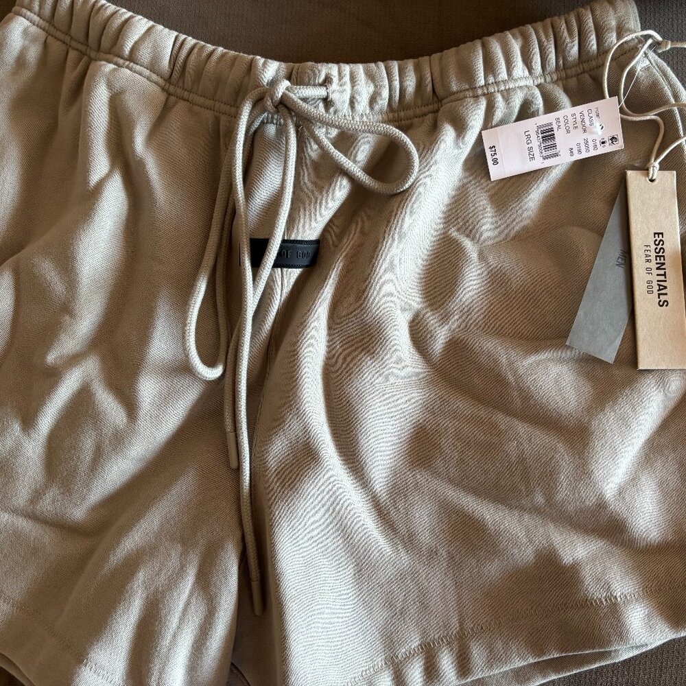 Fear of God Essentials Sweat Shorts 'Dark Heather Oatmeal' Men's Medium